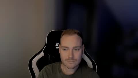 sub_austr online show from November 5, 8:33 pm