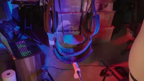 sub_d online show from December 31, 1:52 pm