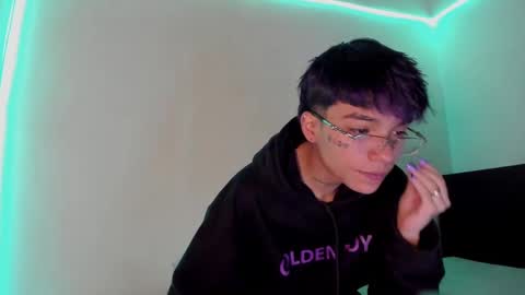 nico online show from February 25, 3:20 pm