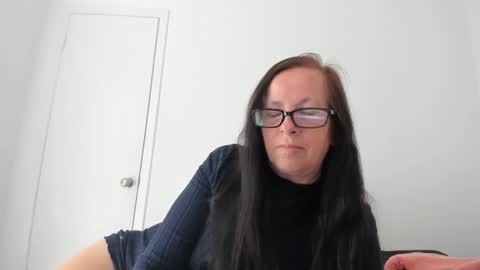 Submissie Peach Goddess online show from May 6, 2:12 pm