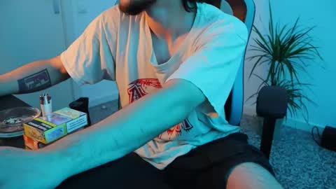 Im Substanc3  online show from November 7, 9:17 pm