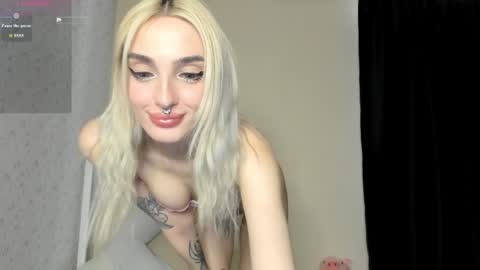 Chloe online show from May 7, 12:56 pm