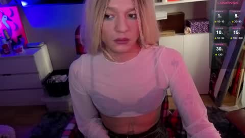 succubu_ss online show from March 24, 1:06 pm