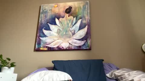 SaraSabeen online show from December 19, 8:23 pm