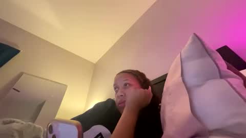 sugarbossbaby02 online show from November 28, 4:09 am