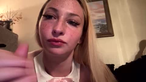 sugarrushxoxo online show from March 22, 5:33 am