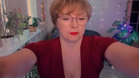 Vivien online show from February 4, 9:13 am