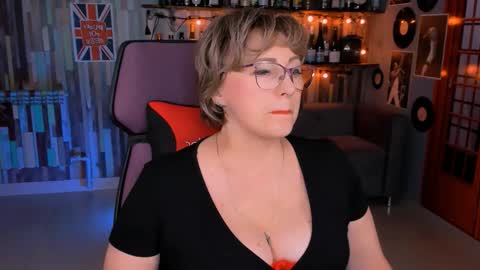 Vivien online show from November 14, 4:31 pm