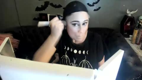 Snapshot of sugary_sweet chatting on October 16, 5:29 am Sugary online show from October 16, 5:29 am