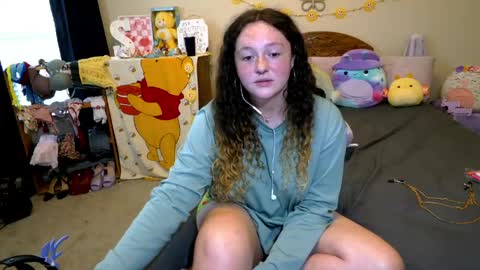 sugasunny online show from May 6, 7:20 pm
