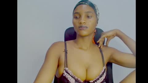 Snapshot of sugax_cuntwetxx chatting on October 8, 3:24 am Ivy online show from October 8, 3:24 am