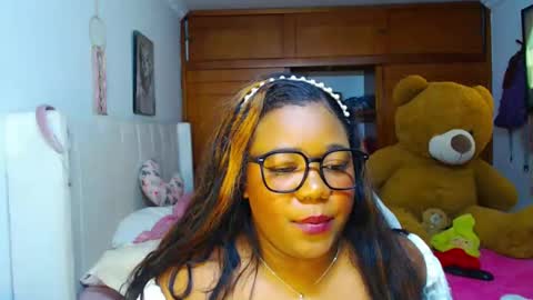 Cami   Back in 2 hours online show from February 23, 9:11 am