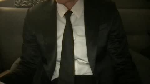 suitfetishez online show from February 13, 6:39 am