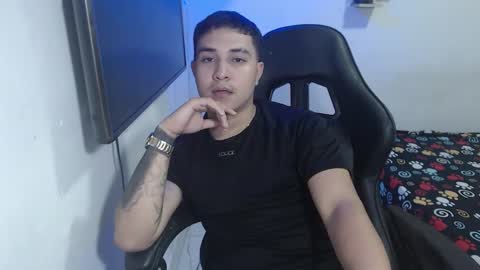 sully50126 online show from October 18, 4:05 am