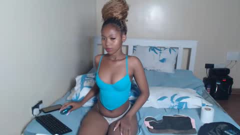 sultryvibesonly online show from February 15, 6:59 am