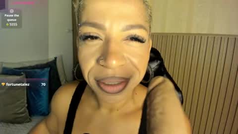 Summer online show from October 28, 11:55 am