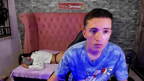 Summer And Erick online show from December 12, 8:10 pm