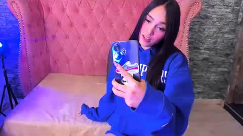 Summer And Erick online show from December 23, 6:00 am