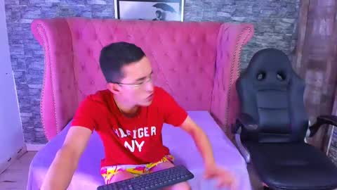 Summer And Erick online show from December 1, 5:26 pm