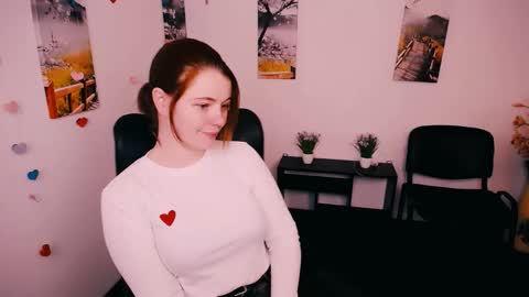 Alexi online show from November 18, 5:49 pm