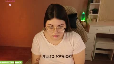 Tina. Im topless model  online show from May 5, 8:09 am