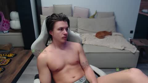 Alice and Sergey online show from February 2, 4:03 pm