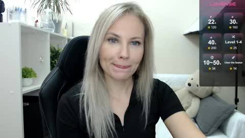 Naomi online show from October 20, 5:01 am