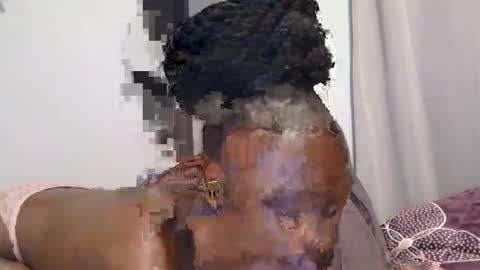 Sunny kitty25 online show from April 18, 7:18 pm