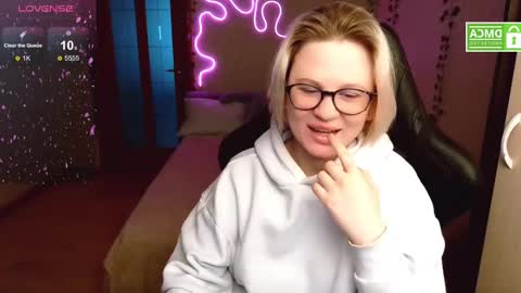 sunny mood online show from March 10, 4:38 am