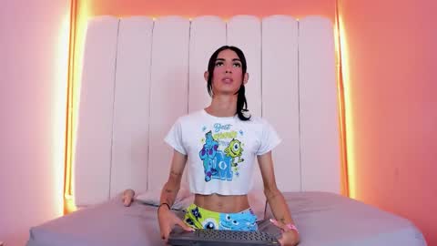 Sunny online show from February 3, 8:35 pm