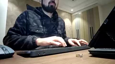 sunnyleonekafan69 online show from February 2, 1:03 am