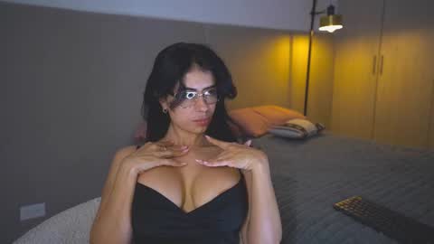 sol online show from March 5, 12:58 pm