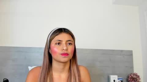 sunnywhitee online show from January 31, 7:11 pm