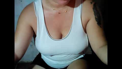 sunshine_38 online show from October 28, 9:16 pm