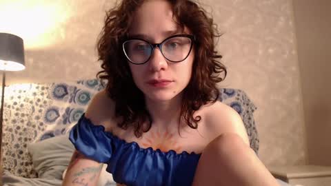 Hella online show from February 4, 11:16 pm