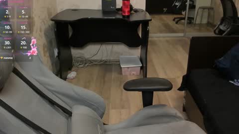 Victoria and Jake online show from February 9, 6:16 pm