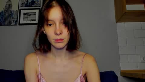 Una online show from November 5, 10:45 pm