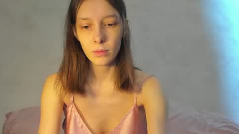 Una online show from June 9, 6:46 am
