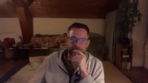 supersquirrel81 online show from December 21, 5:41 pm