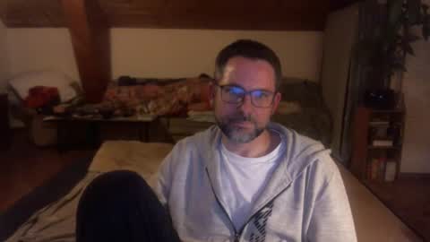 supersquirrel81 online show from December 17, 6:14 pm