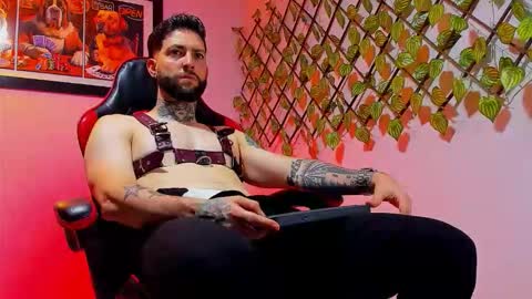 supreme_alpha_ online show from December 2, 11:14 pm