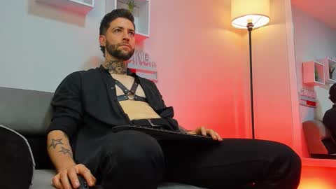 supreme_alpha_ online show from November 13, 4:26 am