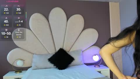 Susann online show from December 14, 12:11 pm