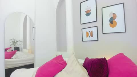 Snapshot of susana_garciia1 chatting on September 24, 5:25 am Susana online show from September 24, 5:25 am