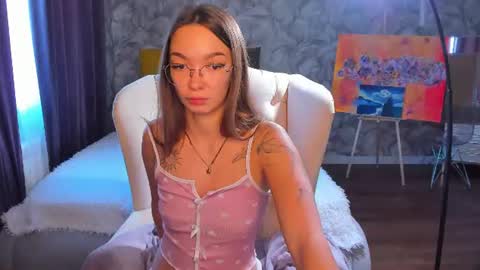 susannjohnson online show from June 24, 3:57 am