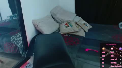 sussy  leo online show from October 9, 4:18 am