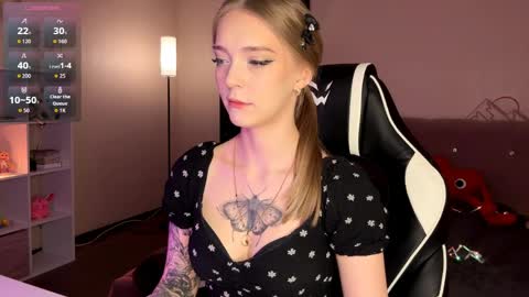 Jessica online show from April 2, 1:51 pm