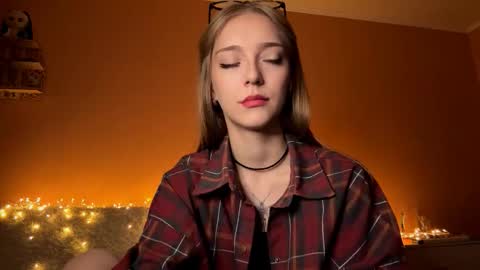 Jessica online show from October 12, 4:43 pm