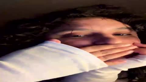 suzyhere online show from July 23, 1:58 am
