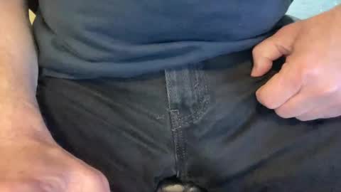 Snapshot of svscruz831 chatting on January 17, 7:27 pm VersDad55 online show from January 17, 7:27 pm